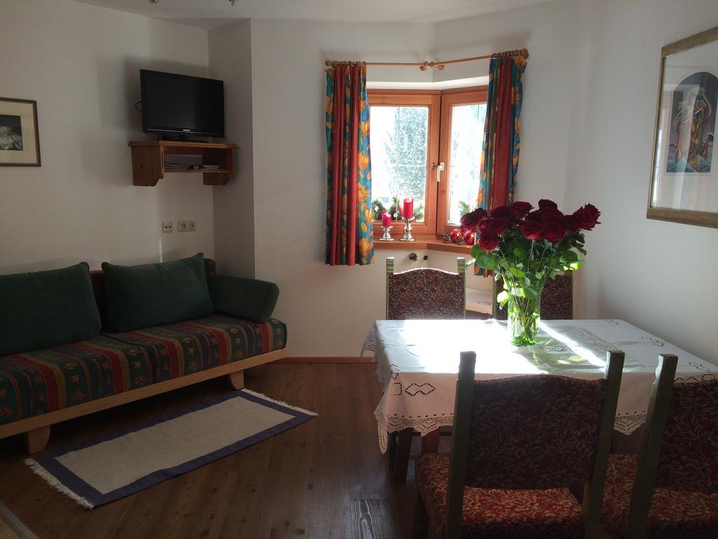 Zur Lieben Sonne Apartment Filzmoos Phòng bức ảnh